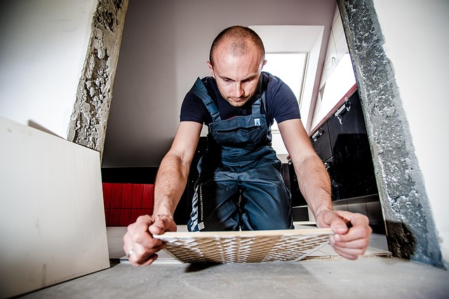 Guide: Forvandl dine fliser med gardena fugerenser